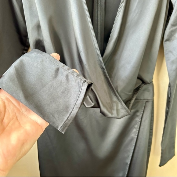 House of CB Serafina Black Satin Gown Deep-V Plunge Long Sleeve Slit Maxi XS - Picture 6 of 15